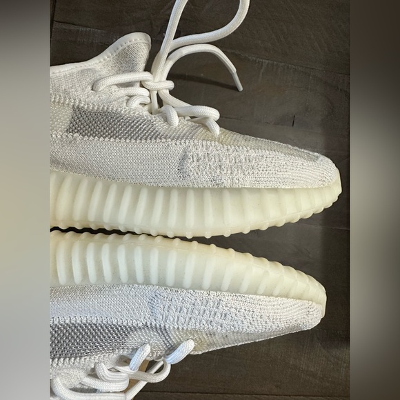 NWT and Box adidas Yeezy Boost 350 V2 'Bone' - US Size: 6 - Picture 7 of 10
